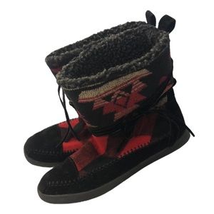 MADDEN‎ GIRL PLAID BOOTS 6.5